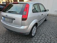 Gebraucht Ford Fiesta 60 PS (44 kW) 2003 Silber Kleinwagen