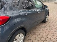 Gebraucht Renault Captur Life 90 PS (66 kW) 2017 Blau SUV