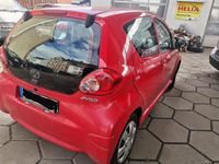 Gebraucht Toyota Aygo Cool 68 PS (50 kW) 2006 Rot Kleinwagen