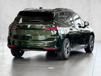 Neu BMW 218 136 PS (100 kW) 2025 Sanremo green metallic Van / Kleinbus