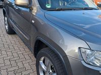 Gebraucht Jeep Grand Cherokee Overland 241 PS (177 kW) 2011 Grau SUV