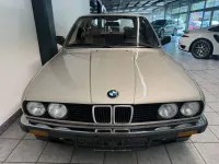 Gebraucht BMW 320 125 PS (91 kW) 1984 Beige Limousine