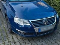 Gebraucht VW Passat 140 PS (102 kW) 2009 Blau Kombi