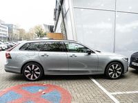 Gebraucht Volvo V90 Plus 455 PS (334 kW) 2025 Vapour grey / metallic Kombi