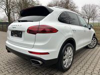 Gebraucht Porsche Cayenne 262 PS (192 kW) 2015 Weiß SUV