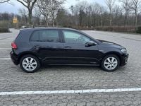 Gebraucht VW e-Golf 100 kW (136 PS) 2020 Schwarz Kleinwagen