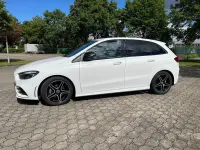 Gebraucht Mercedes B200 AMG line 163 PS (119 kW) 2024 Weiß Kleinwagen