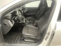 Gebraucht Audi A3 S-Line 116 PS (85 kW) 2024 Gletscherweiß (metallic) Limousine