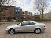 Gebraucht Mercedes CLK230 197 PS (144 kW) 2000 Silber Coupé