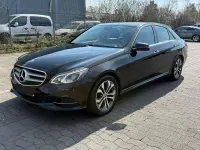 Gebraucht Mercedes E200 Edition 136 PS (100 kW) 2015 Schwarz Limousine