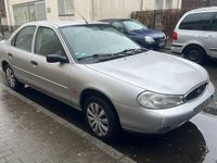 Gebraucht Ford Mondeo 130 PS (95 kW) 1998 Grau Limousine
