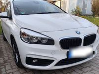 Gebraucht BMW 216 116 PS (85 kW) 2017 Weiß Van / Kleinbus