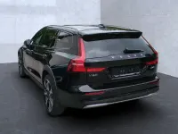 Gebraucht Volvo V60 CC Plus 197 PS (144 kW) 2024 Schwarz Kombi