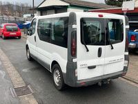 Gebraucht Opel Vivaro 99 PS (72 kW) 2006 Weiß Van / Kleinbus