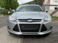 Gebraucht Ford Focus Trend 125 PS (91 kW) 2013 Silber Limousine
