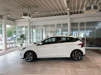 Gebraucht Hyundai i20 Intro Edition 101 PS (74 kW) 2021 Weiß Kleinwagen