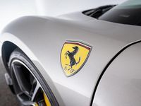 Gebraucht Ferrari 296 829 PS (609 kW) 2024 Silber Coupé