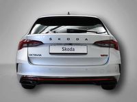 Gebraucht Skoda Octavia RS 200 PS (147 kW) 2023 Brillantsilber metallic Kombi