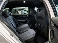 Gebraucht Skoda Octavia SportLine 150 PS (110 kW) 2026 Moonweiß perleffekt Kombi