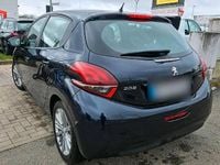 Gebraucht Peugeot 208 Allure 2017 Blau Kleinwagen