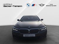 Gebraucht BMW 520 Performance 190 PS (139 kW) 2021 Sophistograu brillanteffekt Kombi