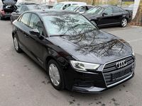Gebraucht Audi A3 Basis 116 PS (85 kW) 2019 Schwarz Limousine