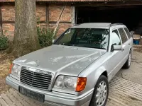 Gebraucht Mercedes 300 220 PS (161 kW) 1992 Silber Kombi
