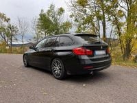 Usata BMW 318 143 CV (105 kW) 2015 Nero Station wagon