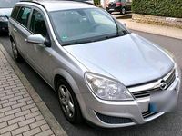 Gebraucht Opel Astra 110 PS (80 kW) 2008 Silber Kombi
