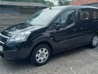 Gebraucht Peugeot Partner Tepee Active 110 PS (80 kW) 2018 Schwarz Van / Kleinbus