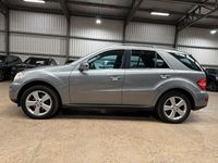 Gebraucht Mercedes ML300 204 PS (150 kW) 2012 Silber SUV