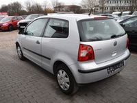 Gebraucht VW Polo Basis 64 PS (47 kW) 2003 Silber Kleinwagen