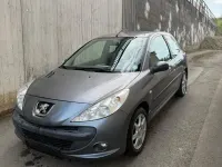 Gebraucht Peugeot 206+ 60 PS (44 kW) 2009 Grau Kleinwagen