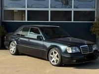 Gebraucht Mercedes E500 320 PS (235 kW) 1994 Schwarz Limousine
