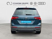 Gebraucht VW Tiguan Move 131 PS (96 kW) 2023 Nightshade blue metallic SUV
