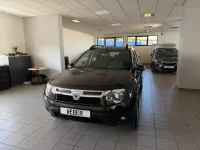 Używany Dacia Duster Lauréate 105 KM (77 kW) 2012 Czarny SUV