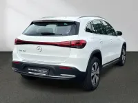 Gebraucht Mercedes EQA250 Progressive 139 kW (190 PS) 2023 Polarweiß uni SUV