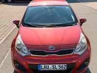 Gebraucht Kia Rio Spirit 109 PS (80 kW) 2011 Rot Limousine