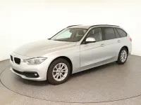 Gebraucht BMW 318 Advantage 150 PS (110 kW) 2019 Glaciersilber Kombi