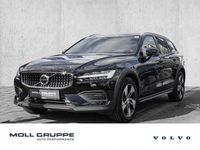Gebraucht Volvo V60 CC Plus 197 PS (144 kW) 2023 Black solid ´stone´ / solid Kombi
