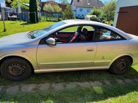 Second-hand Opel Astra 125 CP (91 kW) 2003 Argintiu Coupe