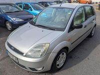 Gebraucht Ford Fiesta Ghia 69 PS (50 kW) 2002 Silber Limousine