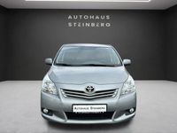 Gebraucht Toyota Verso Edition 147 PS (108 kW) 2011 Grau Van / Kleinbus