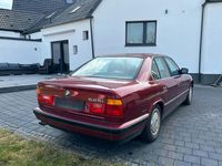 Gebraucht BMW 525 170 PS (125 kW) 1989 Rot Limousine