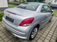 Gebraucht Peugeot 207 CC Active 120 PS (88 kW) 2013 Grau Cabrio
