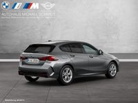 Neu BMW 120 170 PS (125 kW) 2025 Skyscraper grau Kleinwagen