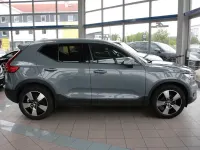 Gebraucht Volvo XC40 Momentum 129 PS (94 kW) 2020 Thunder grey / metallic SUV