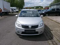 Gebraucht Dacia Sandero Lauréate 68 PS (50 kW) 2009 Grau Limousine
