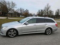 Gebraucht Mercedes E250 204 PS (150 kW) 2011 Grau Kombi