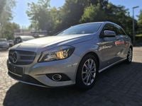Gebraucht Mercedes A200 136 PS (100 kW) 2015 Polarsilber Kleinwagen